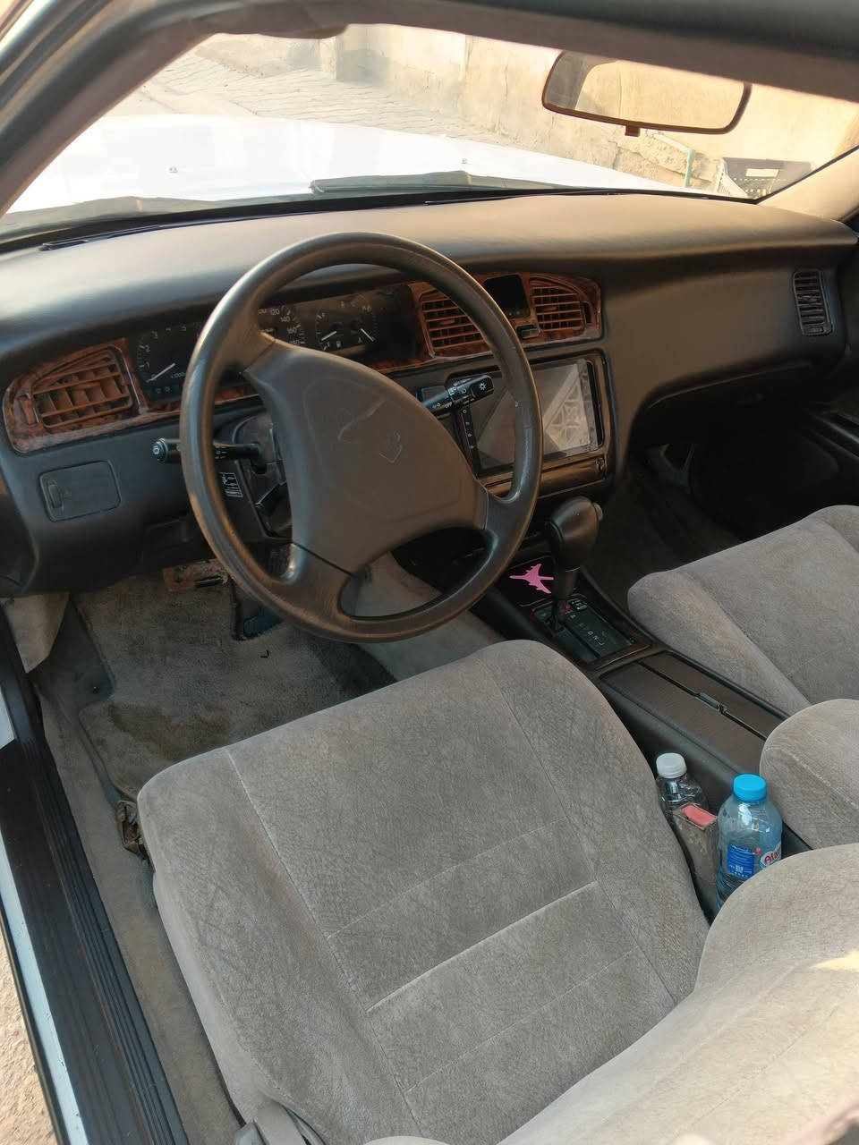 سلام عليكم بطه للبيع مزاد شرط السياره ماماشيه بل عراق صار ٤ تشهر تحورت يسرا وسجلت  بصره انكليزي سياره باكيت السعر ٦٨ وبيها حك الجيه.   ***********
