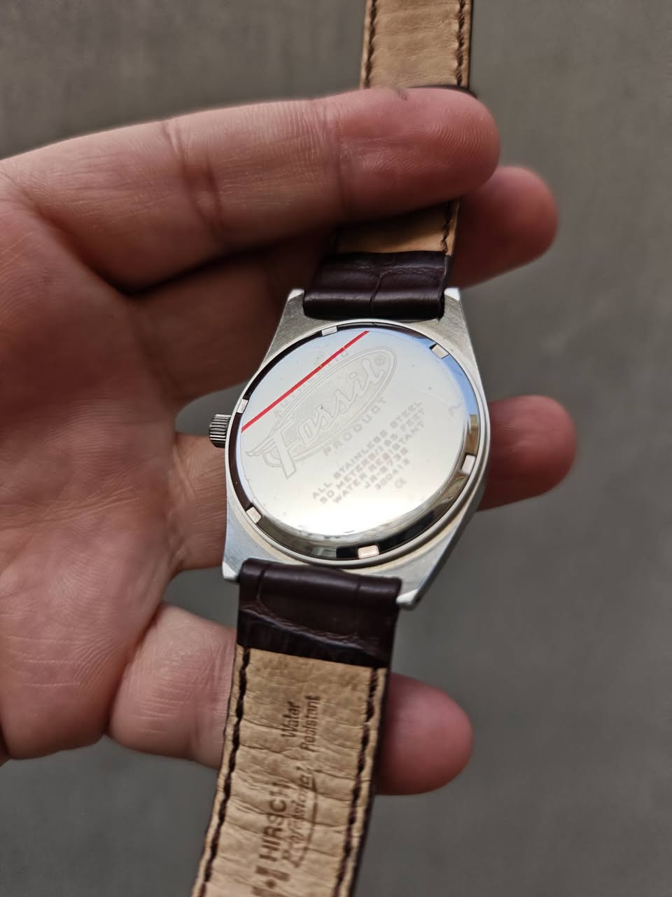 سلام علیکم. 
ساعە فوسیل اصلی للبیع. مكینه روندا سویسری. باتری. منفذ یومی. ستنلس ستیل. قطعه رائعه جدا. نضیف لوك ستیكر بالضهر. سعر 50 الف.


**إذا كنت صاحب هذا الإعلان وتريد حذفه لأي سبب، رجاءا أرسل رسالة إلى الدعم الفني**