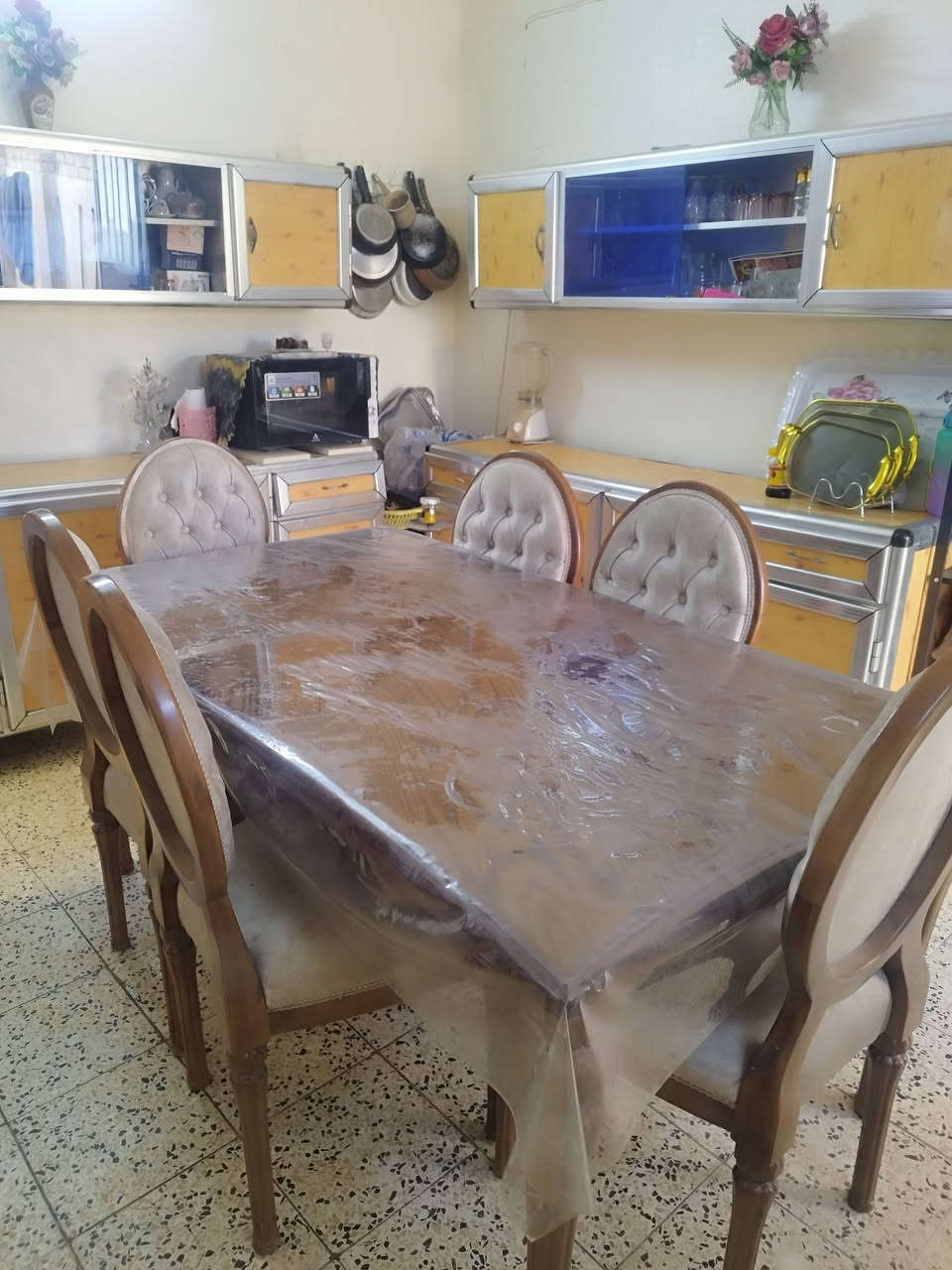 سلام عليكم ميز طعام كبير وفخم ونضيف  ومابي اي ضرر جديد اريد ابيعة بسبب صغر حجم المكان مكاني سبع البور


**إذا كنت صاحب هذا الإعلان وتريد حذفه لأي سبب، رجاءا أرسل رسالة إلى الدعم الفني**
