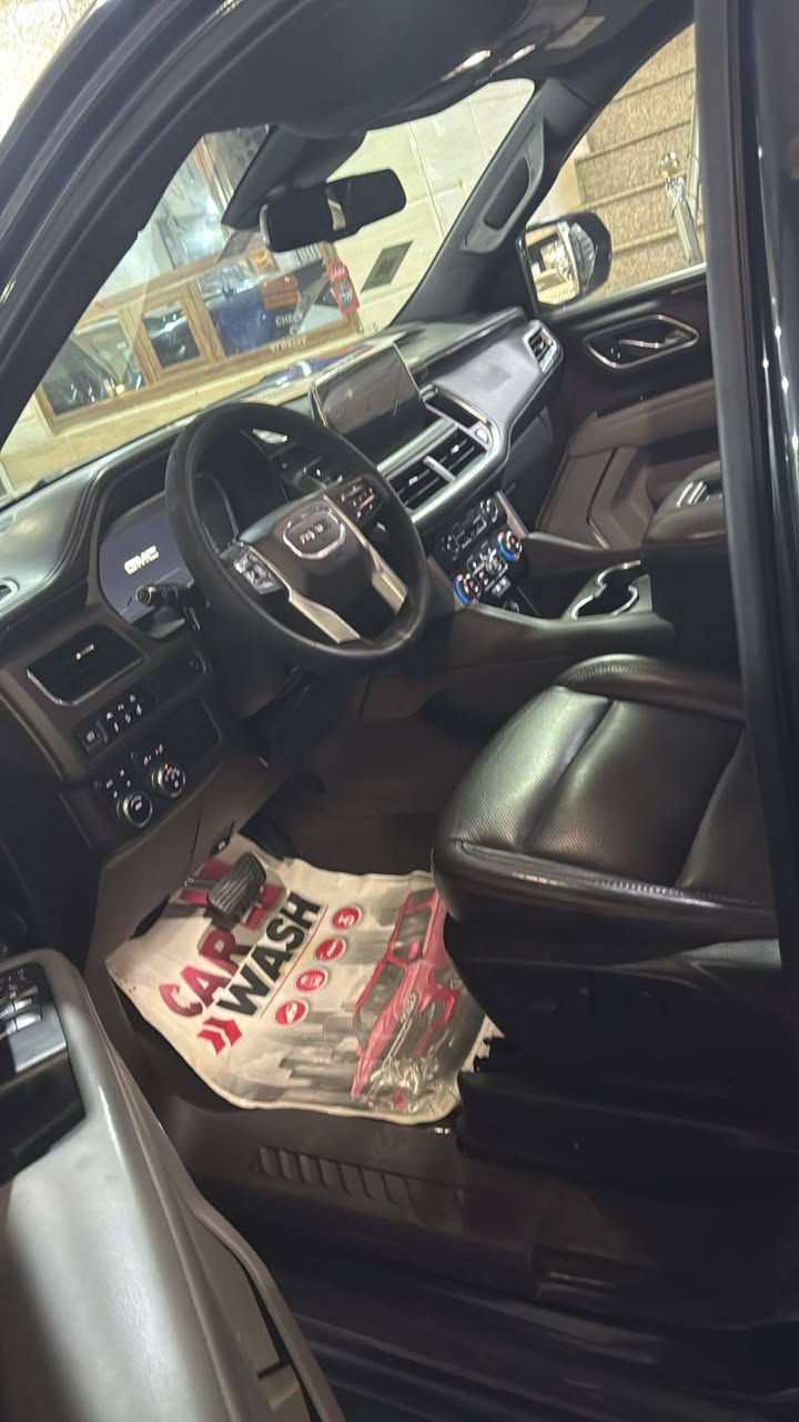 تحيه طيبه السلام عليكم
جمسي 2023 فول عده فتحه 
sLe
خليجي مكفوله 
رقم اربيل شرط دولي باسمي تحويل مباشرة 
السعر 45 الف يعني 4 شدات 50 ورقه 
اي استفسار رقم صاحب السياره 
*********** ابو امير 
مكان بغداد البياع
