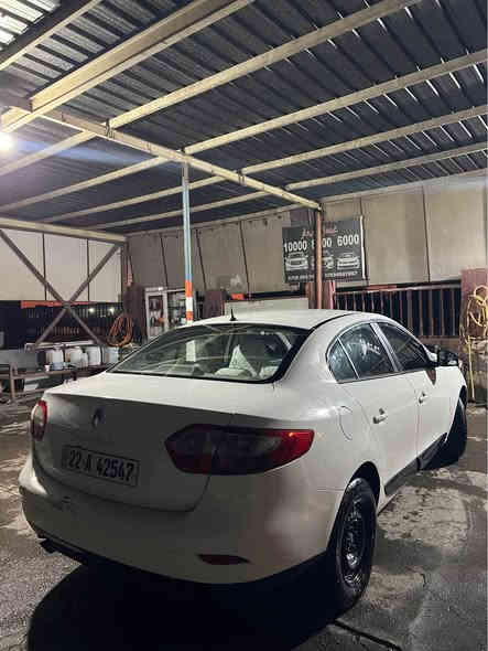 رینۆ فرۆنس ٢٠١٢ رەنگی سپی
دوو پارچەو نیوی هەیە پارچەکانی 
دەرگای سیاق و دەرگای پشتەوەی سیاق لەگەڵ نیوە چامرخی پشت دەرگای پشتەوە هەیەتی 
 سیارەکی بێ کێشەیە گێر و مەکینەی بە شەرت هەموو شتی بێ کێشەیە 
ناوی شاشە و کامیرەی دواوەی بۆ دانراوە و لایتی بەقوەتیشی بۆ دانراوە سەنەوی سیارەکە نوێیە و تا ٢٠٢٩ ئینجا تازەی ئەکەیتەوە 
سیارەکە یەک برغوش مەسرەفی تێدانیە هەموو شتی بەشەرتە ما شاء الله ی دەوێت زۆر بێ کێشە و بێ عەیبە و جایزە یەکسەر بە ناوی خۆتی بکە و حەز ئەکیت سەفەری کوێی پێ ئەکەیت بیکە ،

نرخی ٦٥ وەرەقە و تۆزێک محامەلە

بۆ پەیوەندی کردن *********** Singapore
