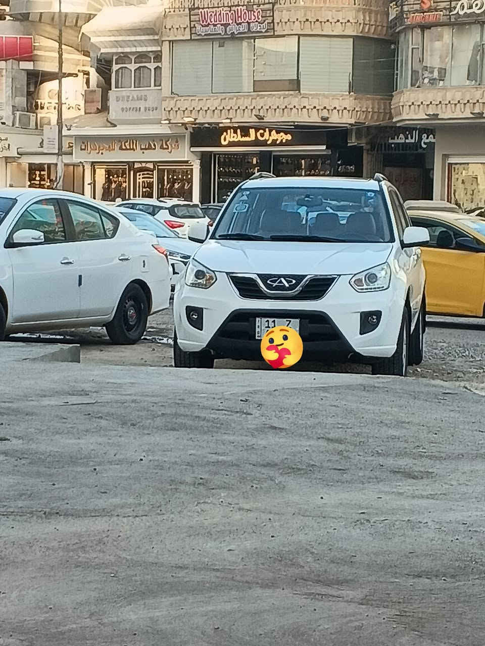 سلام عليكم
شيري تيكو 2013
محرك 1800 مكفول 
كير كهربائي مكفول 
تبريد بشرط 
ماشيه 95
سياره احلا من صور  حلوه  ونضيفه وما متعوبه والعافيه على لياخذه 
بيه شبرين صبغ بين لبابين  سايق 
لباقي كفاله من صبغ أو خياس 
*********** للاستفسار
