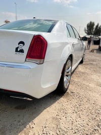 كرايسلر 300 • موديل ٢٠١٦ • مشي ٩٥٠٠٠