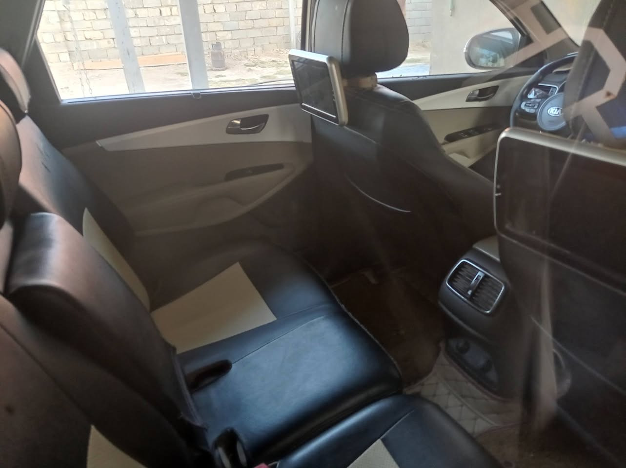 سلام عليكم
سورنتو 2017 فول مواصفات عده الفورويل رقم بغداد بسمي ماشيه 145 السياره مكفوله كفاله عامه السعر 252 ورقه وبيها مجال رقم لاتصال *********** واتساب متوفر   

السياره نضيفه والمو شراي لا يكسر حلال العالم
