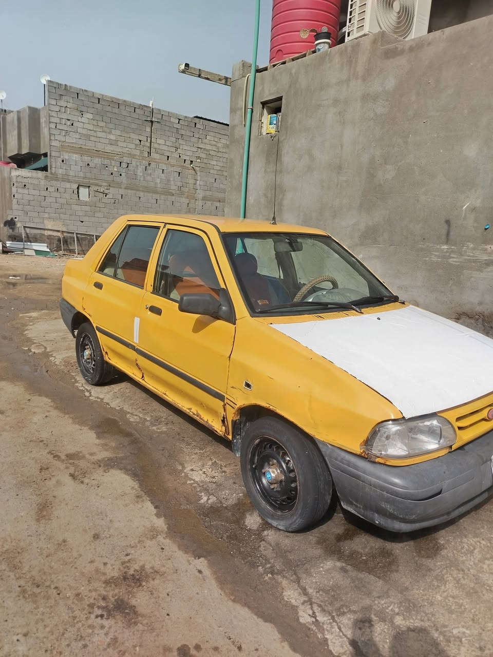 سلام عليكم سايبه مديل 2017 رقم بصره سنويه منتهيه بل 2022 تحويل شوكت ميعجيبك 
مكينه وكير وحداديه خير من الله تخم تأير خير من الله سياره مكفوله من صبق وتبديل بيهه طخات بصيطه 
سياره 23 $وبيهه مجال
مكان بصره حي بغداد شارع المكاتب
رقم الهاتف *********** شراي يتصل ما متواجت عل انت
