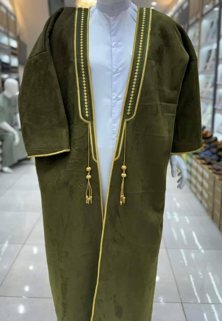 ❗❗عـــــــــــرض خــــــــــــــاص❗❗
📍السعر السابق{ 40,000 } الف دينار❎
📍السعر الحالي { 30,000 } الف دينار✅
~~~~~~~~~~~~~~~~~~~~~~~~
يتوفر لدى دشداشة العماري: 
🟥فــروة الـمـهـيـب مـذهـب🔝
♦رجـالـي♠
♦مـتـوفـر بـخـمـسـة الالـوان 🔥
♦الـقـيـاسـات/ 1-2-3-4-5
مـلاحـظـة/مدة العرض اسبوع فقط والكمية محدودة ♣
ـــــــــــــــــــــــــــــــــــــــــــــــــــــــــــــــ 
◻️ تـــنـــويـــه ◻️
تعلن دشداشة العماري عن توفر خدمة توصيثل داخل قضاء حديثة 🚕/
مركز قضاء حديثة 2,000 الف دينار 
ناحية بروانة3,000 الف دينار 
ناحية حقلانية 3,000 الف دينار 
سد حديثة 3,000 الف دينار 
مجمع كيثري (k_3) 5,000 الف دينار 
قرية الخفاجية 5,000 الف دينار 
للأتصال أو الأستفسار مراسلة الرقم الاتي واتساب حصراً/ *********** 
ـــــــــــــــــــــــــــــــــــــــــــــــــــــــــــــــــــــ 
◻️ عنوان المحل الأنبار حديثة شارع الحي 
العسكري ملاصق محلات ابو حسين فاهلاً و سهلاً بكم في دشداشة العماري♠ 
ــــــــــــــــــــــــــــــــــــــــــــــــــــــــــــــ 
الفيسبوك دشداشة العماري 
الانستا k__1974s
التيك توك 1974k_s
