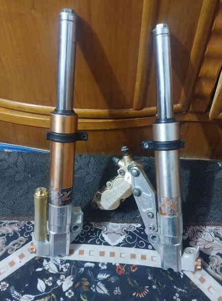 سلام عليكم اخوان للبيع غراض كلمن وسعره والويل مال سكنس ودبلات مال سكنس وبيهن مال ثعلب او جي تي ار يرهم  كلمن وسعره مكاني بغداد الشعله توصيل ماعندي هاتف ***********اعيد وكرر توصيل ماعندي
