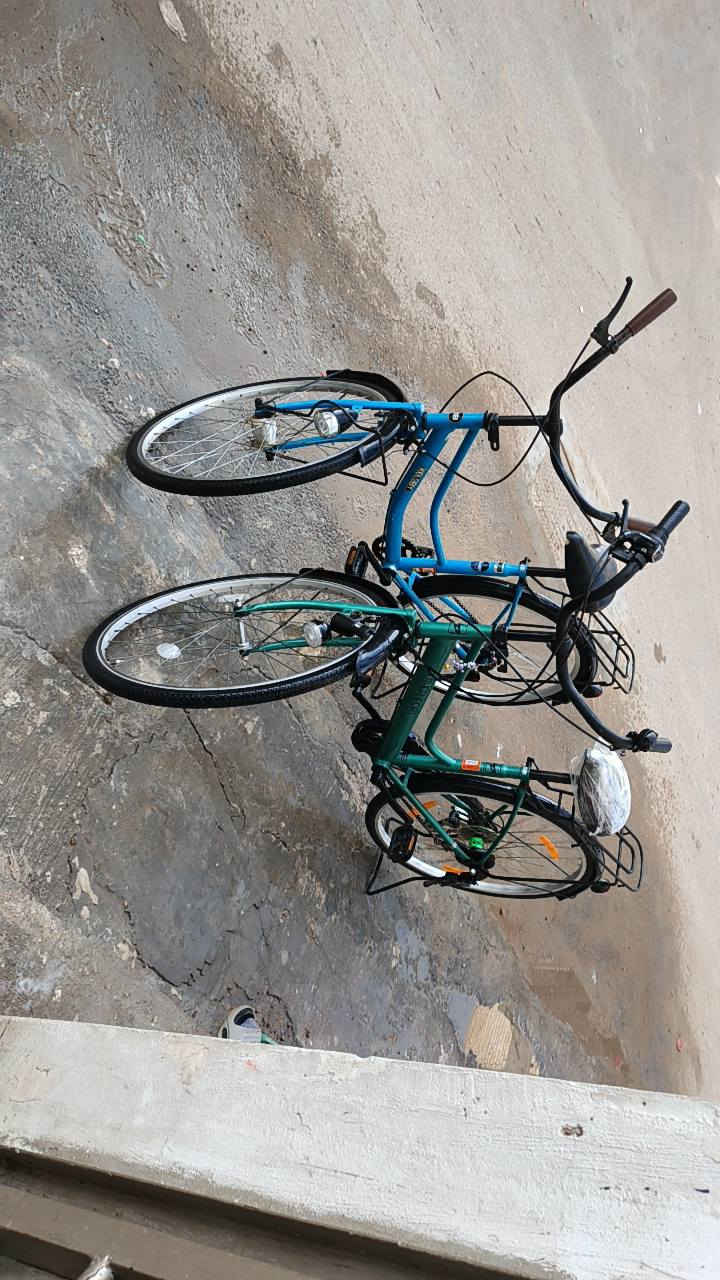 سلام عليكم
بايسكل للبيع نوعيه بناتي عكرب  6 سرعات

بايسكل اخو النظيف نظافه ٩٠٪

العنوان  بغداد الغزاليه 
السعر 130وبي مجال للطيبين 

***********
