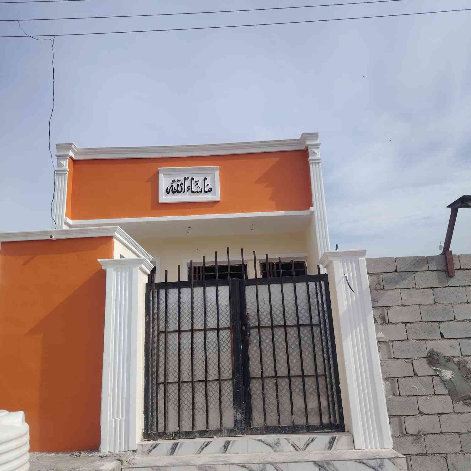 مشتمل طابق واحد للبيع قرب مستشفى سليمان الهيبي سعر 43 طابو زراعي ***********
