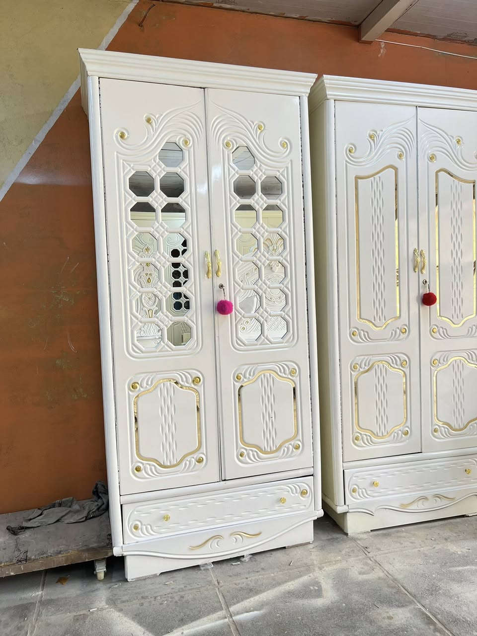 غرفه شغل عراقي ع تصميم تركي نضافه فوول استخدام قليل اي استفسسار واتساب ***********
