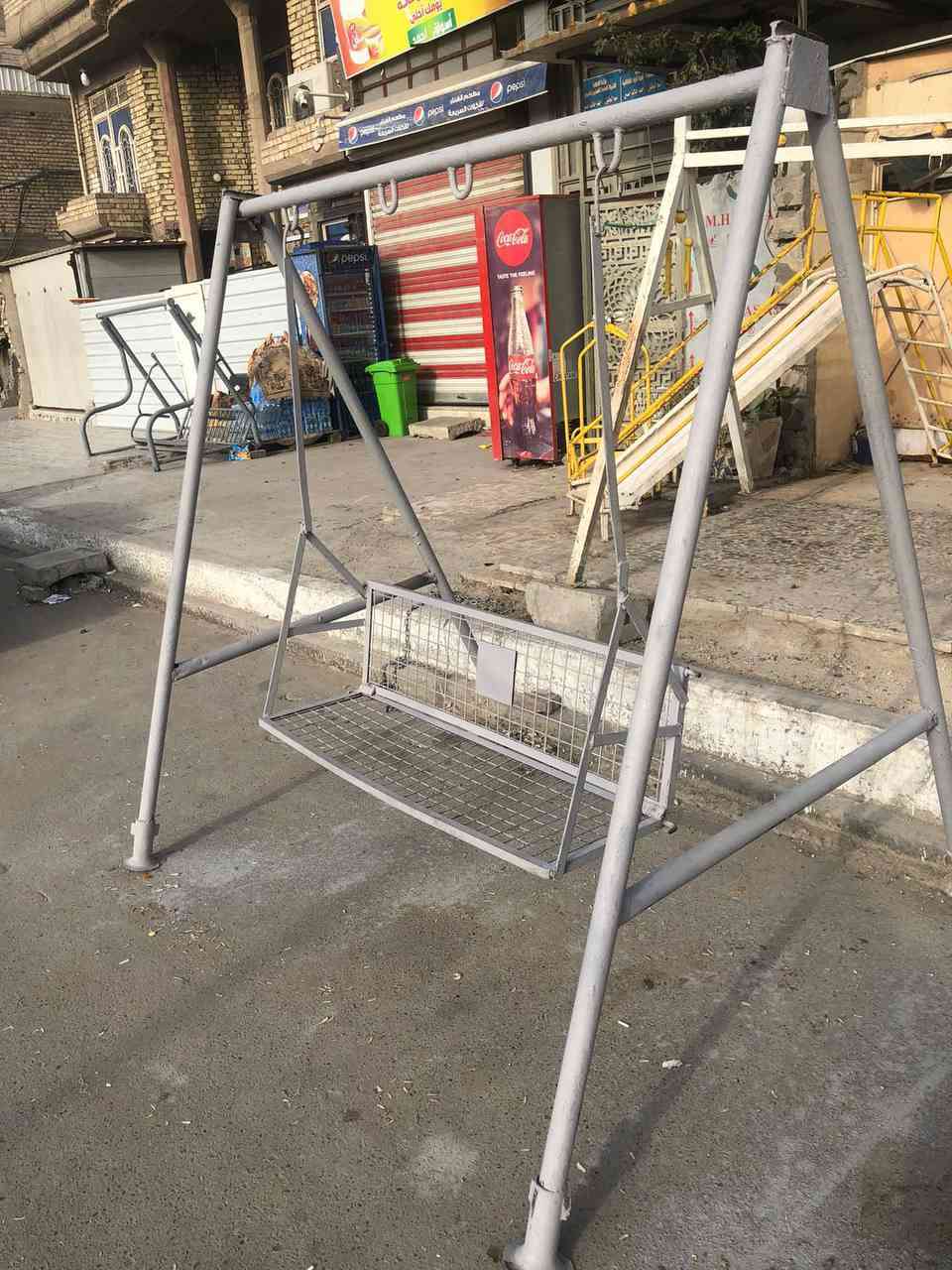 مراجيح للبيع العدد مثل ما موضح في الصور تفصال حديد درجه اولى الاستفسار والاتصال على هاذا الرقم ***********
