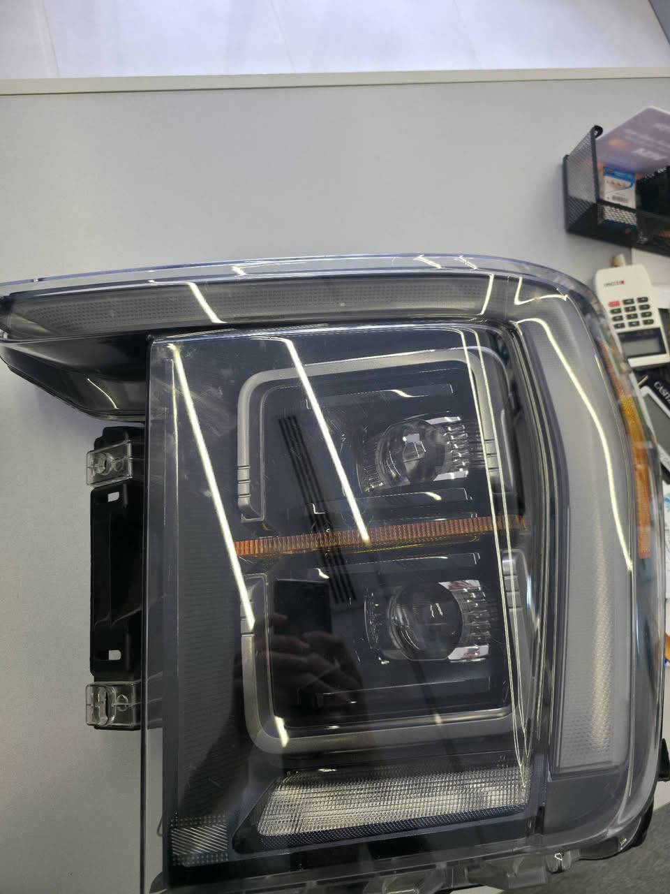 سلام، لایتات فورد F150 موديل 2021–2023.
اللایتات مال مواصفات لاريت، ما بيها أي مشكلة وتشتغل مضبوط.
الكارت مالها مو موجود. السعر 650 دولار قفل.


**إذا كنت صاحب هذا الإعلان وتريد حذفه لأي سبب، رجاءا أرسل رسالة إلى الدعم الفني**