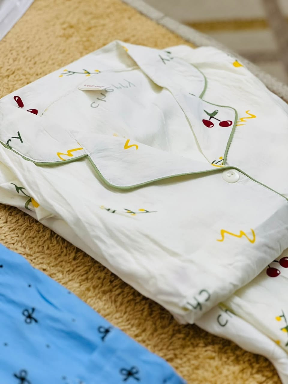 🩵🤍💙

_ تراكات صيفي ردن 
_ خامه تجنن 
_ قياسات L ، M ،XL ،2XL 
_سعر القطعة ١٠ الاف
_يتوفر توصيل داخل الديوانية 

#اكسبلور #فولو #تراكات #تراكات_نسائية


**إذا كنت صاحب هذا الإعلان وتريد حذفه لأي سبب، رجاءا أرسل رسالة إلى الدعم الفني**