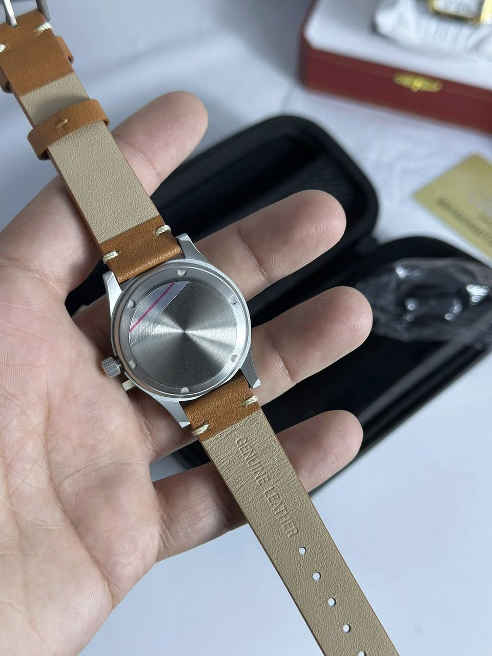 ساعه عسكري تيتانيوم
مال امزون اصليه مكينه ياباني 
كامل ملحقات مقاومه للماء 100م
زجاج مقاوم للخدش 
سير جلد طبيعي 
لامينوس بلكامل 
((((مزاد من 50 الف))))


**إذا كنت صاحب هذا الإعلان وتريد حذفه لأي سبب، رجاءا أرسل رسالة إلى الدعم الفني**