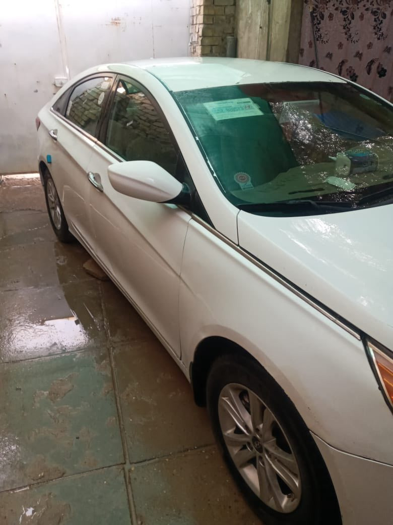 هيونداي سوناتا موديل 2013
بغداد المشتل
رقم ذي قار – إنكليزي وباسمي
رقم الهاتف: ***********
0771 368 4744

السيارة حادثها غرق بنسبة 15% فقط
بيها طخطخات خفيفة مثل ما موضح بالصور
الدواخل نظيفة جداً
تخم تاير جديد
محرك بحالة ممتازة (خير من الله)

السيارة جاهزة للفحص والمعاينة، وماكو شي مخفي.
البيع جدي والسعر قابل للتفاهم للجادين فقط.
