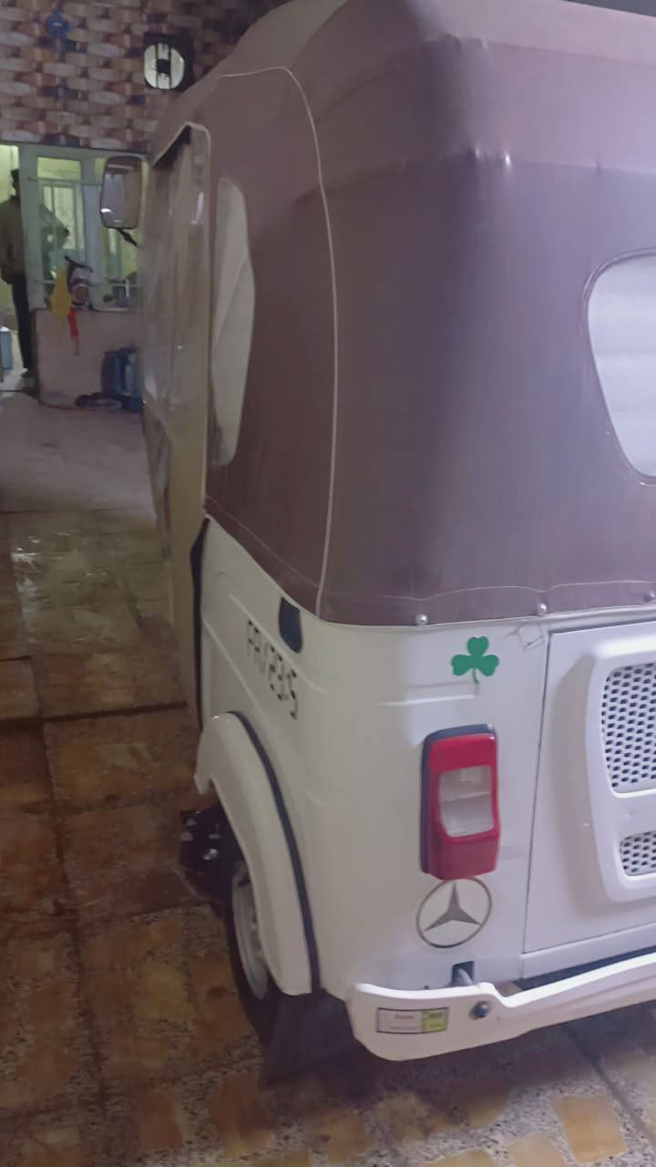 سلام عليكم تكتك للبيع موديل 2021شهر11مكفولة مكينة وكشر مكاني بغداد البلديات المعسكر السعر 8250
***********
