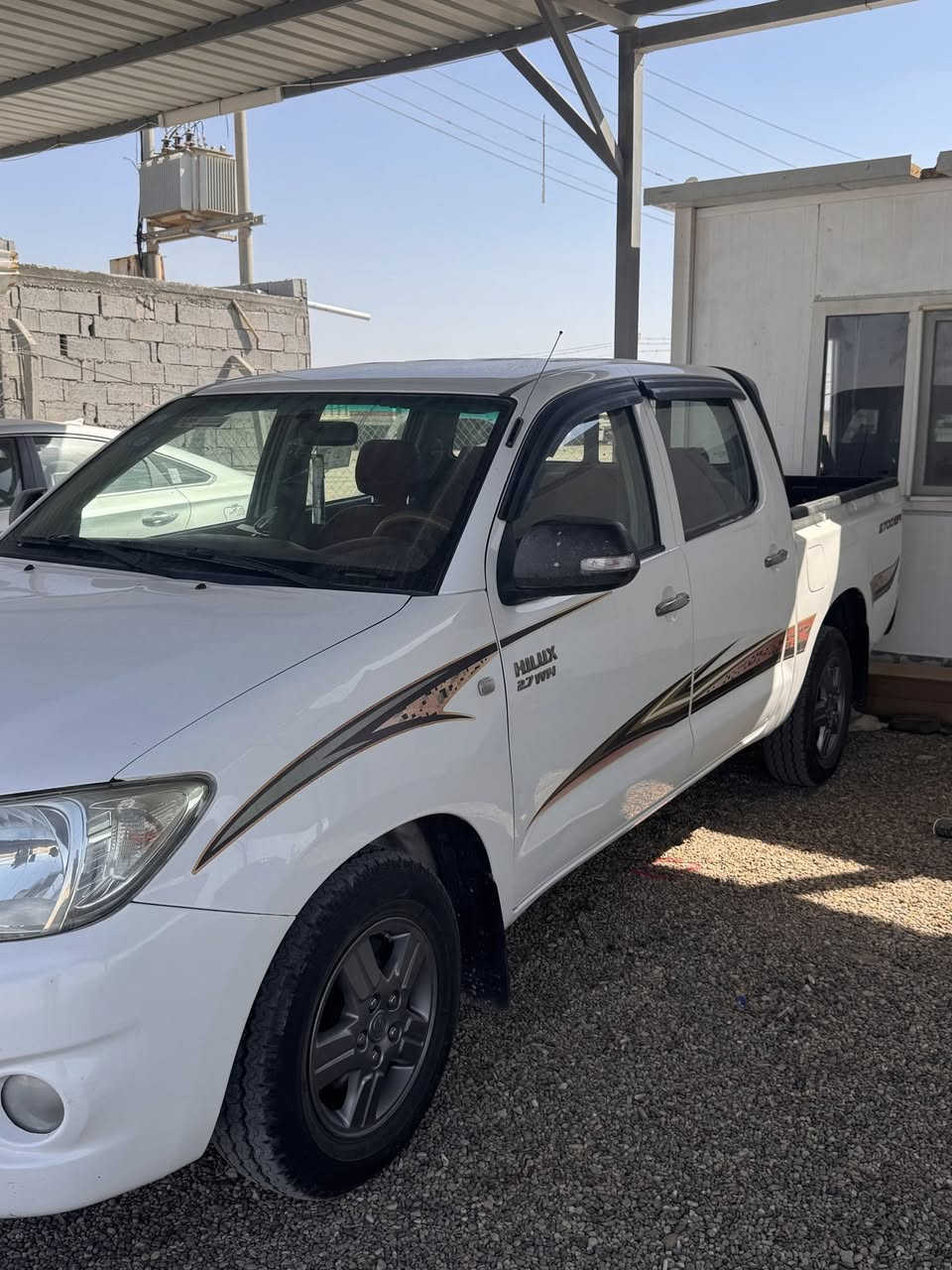 السلام عليكم
للبيع بيكم تيوته هايلوكس 2009 

كويتي كير عادي السياره حلوه رقم 

أنبار الجديد تبريد ثلج كير مكينه حلوات 

السعر 150 وبيه مجال مكان السياره الفلوجه 

***********
