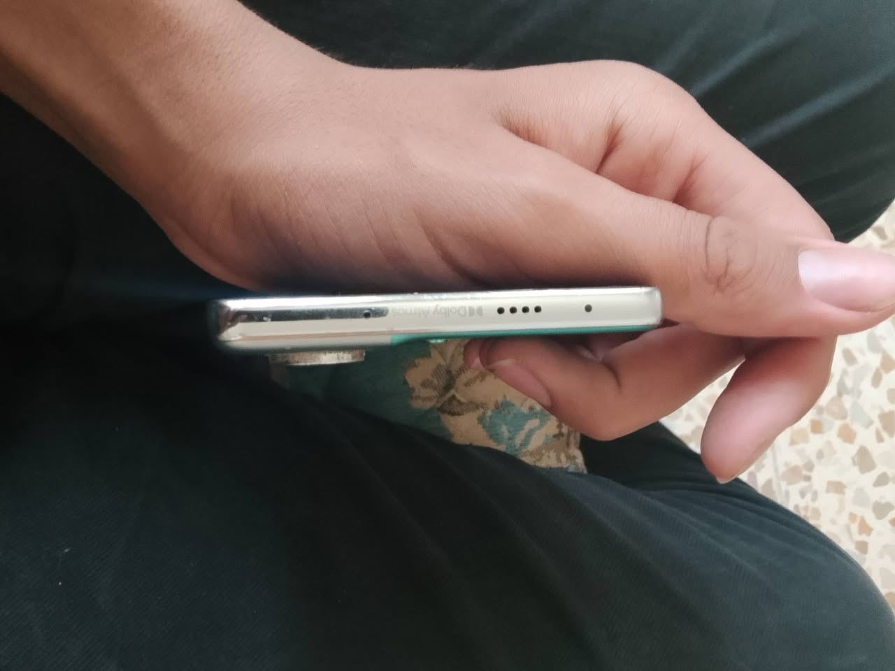 السلام عليكم
تكنو كامون 40 مو برو
الجهاز نضيف الله شاهد كلشي ما بي وصار اربع اشهر من شتريته المميزات باخر صوره ونضامه اندرويد اخر اصدار 15 ذاكرته 256 كلشي ما بي بس شاشه 
السعر170 وبي مجال الشراي يتفضل خاص وشكرا


**إذا كنت صاحب هذا الإعلان وتريد حذفه لأي سبب، رجاءا أرسل رسالة إلى الدعم الفني**