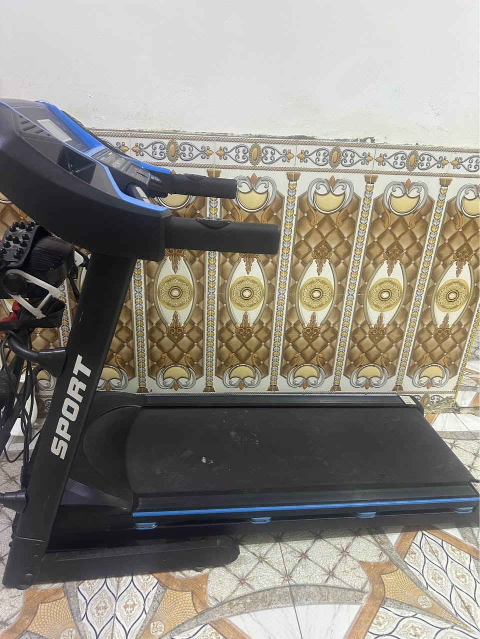 سلام عليكم جهاز جري (كارديو)نظيف اخو الجديد مستعمل قليل كلش وياه جهاز تنحيف للبيع سعر 400 الف مكاني البصره القبله *********** البصرة, العراق
