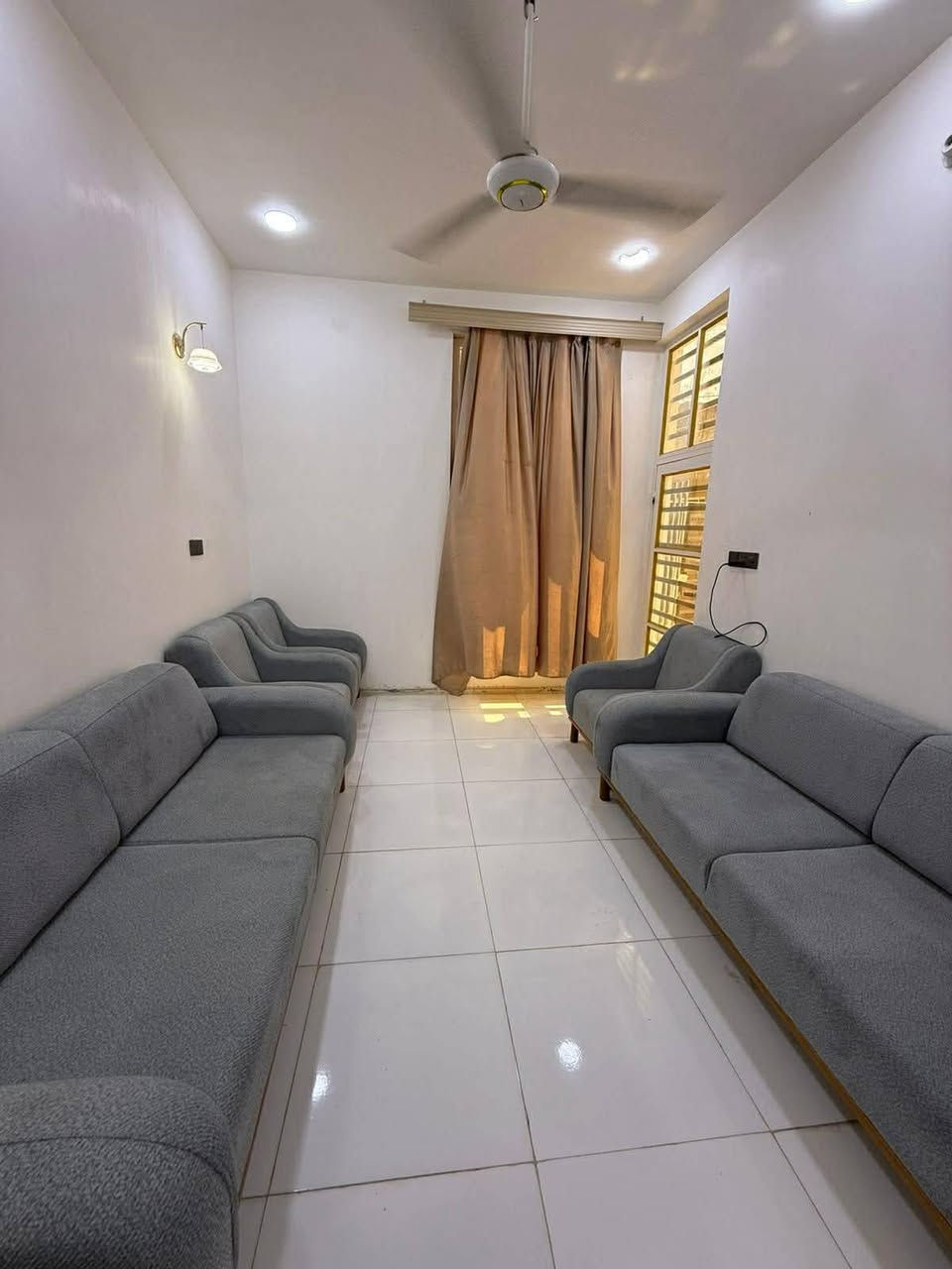 بيت طابو زراعي ١٠٠ م بناء حديث درجة اولى
حي الصحة شارع مقابل كازينو مارينا(شارع مسكوف البغدادي) 
على شا رعين تبليط
منطقة جدا هادئة ومرتبة
طابق ارضي (غرفة نوم/استقبال/صالة/حمام داخلي /حمام خارجي
طابق اول /غرفة كبيرةمع حمام(سويت)
مجهز ب تانكي سعة ١٠٠٠ لتر/كيزر/ماطور ماء/خط انترنيت/خط مولدة
للاستفسار ***********
