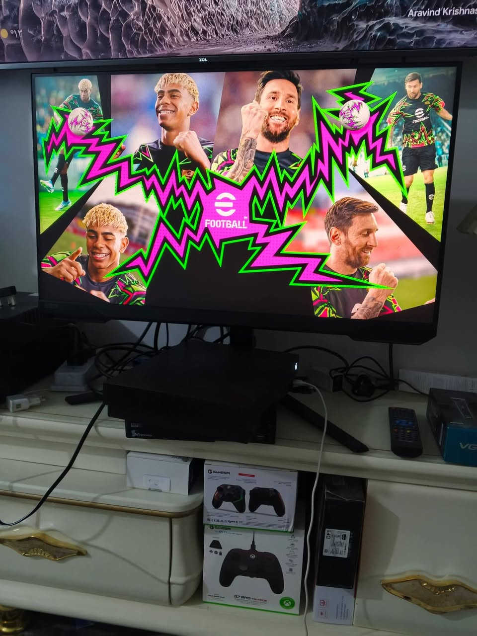 اكس بوكس ون اكس Xbox One X نظيف جدا نسبة نظافة عالية 95% استعمال شخصي لا مفتوح ولا مصلح ولا شايف الصيانة يجي وياه الجويستك الأصلي ووايراته وملحقاته كاملة سعره 170 وبي مجال بسيط للشراي


**إذا كنت صاحب هذا الإعلان وتريد حذفه لأي سبب، رجاءا أرسل رسالة إلى الدعم الفني**