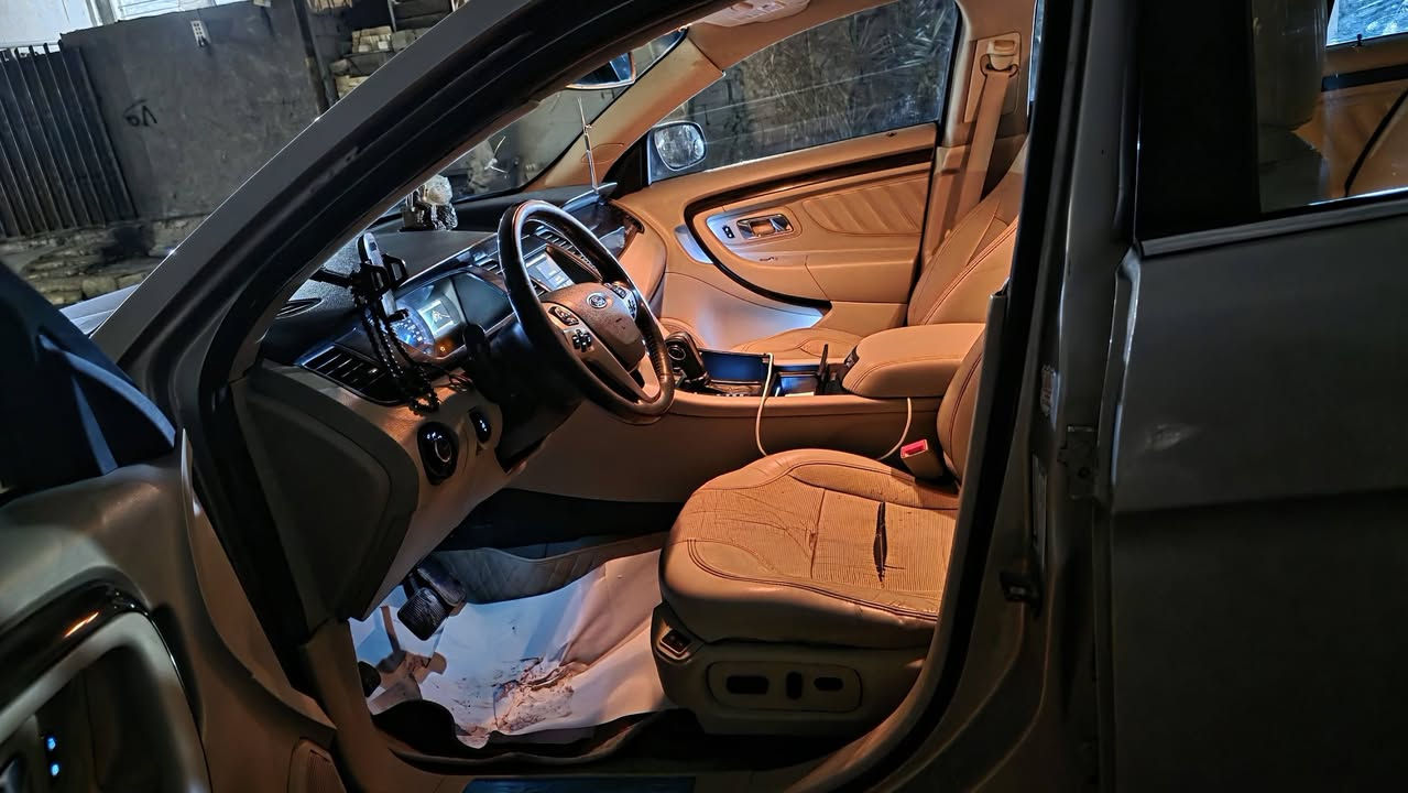 سلام عليكم 

فورد توريس موديل2017 للبيع 

المواصفات ⬇️

فول لمتد 

فتحه سقف 
كشنات تدفئة تبريد 
سترين كهرباء 

رادار 
كامره خلفيه 
برده خلفي
حساسات امامي خلفي
كشنات كهرباء 
شاشه SONY
تدفئة تبريد شغال

كشنات خزن 
اشاره ترحيب 👋
فتح ذكي 
بصمه أبواب 
كود الباب ⬇️
تحكم سترين + تثبيت سرعه، 🫷

كير ومكينه خير من الله 👋

صدر أمامي خلفي نظيف نسبه 90% تقريوات

السعر 135 قابل للتفاوض 

االاستفسار *********** اتصال أو مراسله واتس اب
