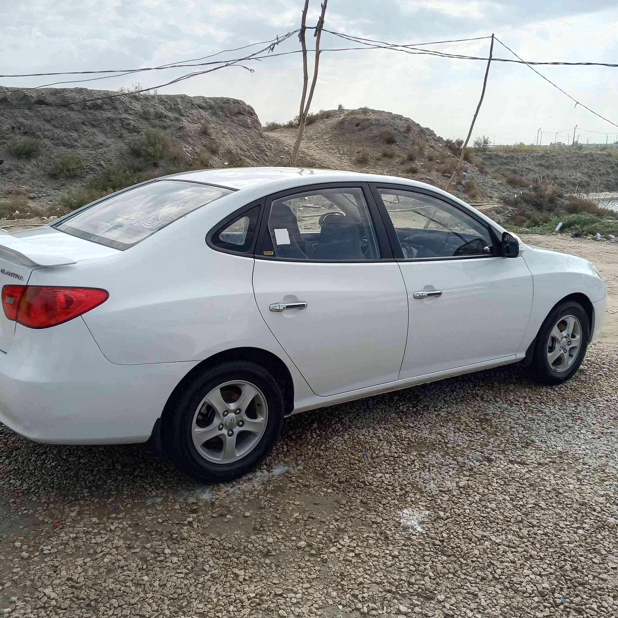 النترا 2011
بيها فقط جاملغ امامي صبغ بدون دواخل 
محرك وگير كفالة 
حدادية زينة 
تريد وكالة أو تحويل 
السعر 115 $
الديوانية قضاء غماس 
***********
