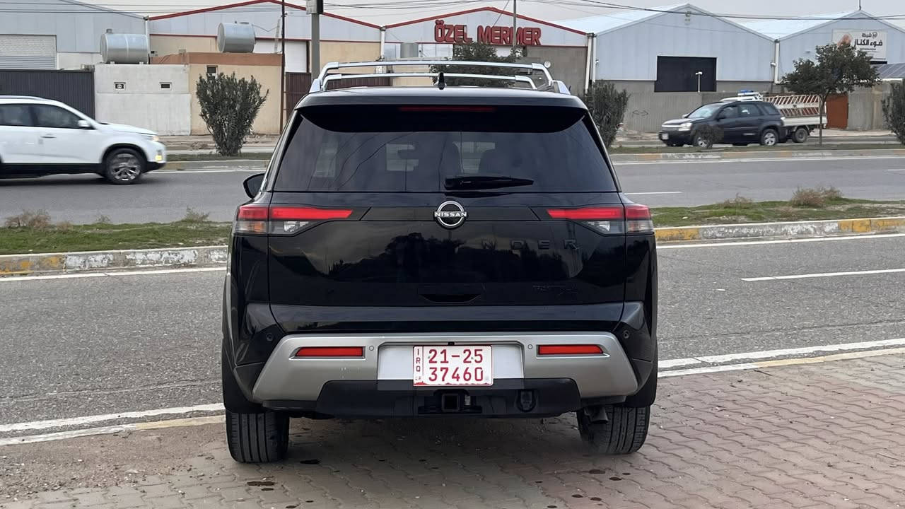 Nissan Pathfinder 2024 Platinum 4WD
ســلام عليكم 
نيسان باثفندر
٢٠٢٤ 
فول الفول اعلى فئة
دبل اكسل
داخل جملي 
بانوراما
كشنات منفصلة vip
داتاشو 
كافة انظمة قيادة 
كشنات خزن
كشن حار بارد
بـ؏ــد هــواي مواصفات 
ماشي ٤٨ ميل
. 
رقم الشاصي

5N1DR3DK8RC201043

.
والصبغ مأشرة بالصورة
بدون ايرباك
.
مكانها كركوك
تترقم شمالي مع كاتي مدة ٩٠ يوم 
.
السعر ٣٢٠ ومجال للشراي
.
***********
***********
