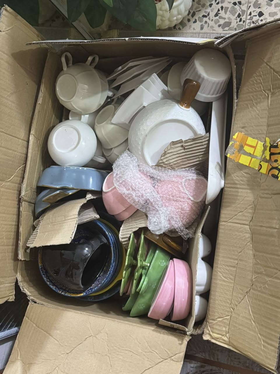 السلام ؏ـليڪـُم عندي ڪراتين مشكل فرفوري وتحفيات مكاني بغداد الشعله حي الجوادين للاستفسار‭  
0787 615 3927 بي واتساب
