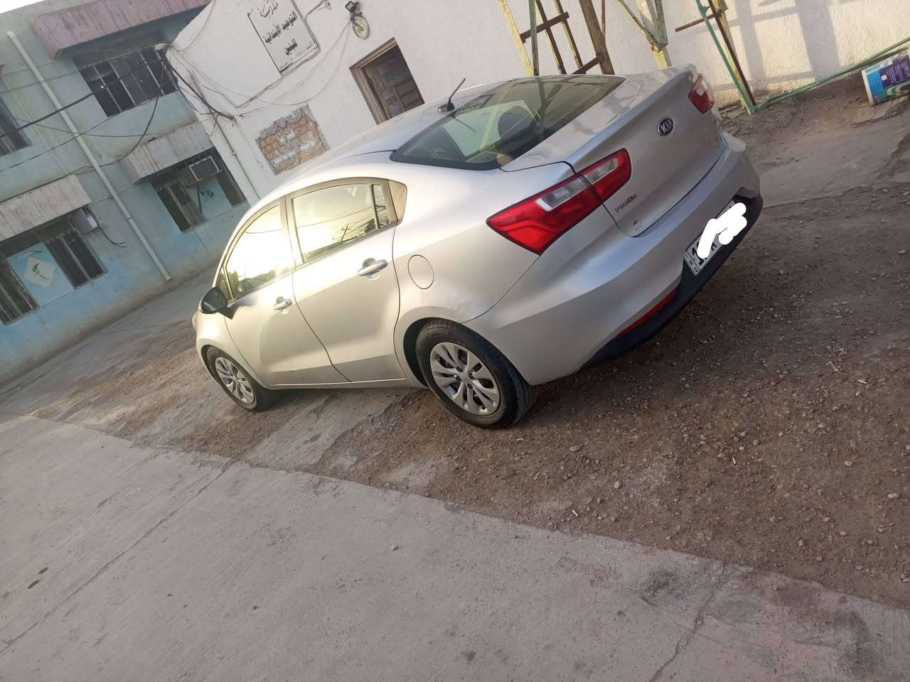 كيا ريو 2017 امريكي ماشية 67 رقم كربلاءدولي مكينة 1600  سنوية مجددة مكانها كربلاء حادثها قبق جنطة فقط بدون دواخل السيارة جديدة بمعنى الكلمة السعر 100الشراي يتصل ***********
