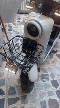 دراجة R9 للبيع  (نقصه فقط شاحنة)  (5بطاريات دبل كبار) (كهربائيات شغاله...