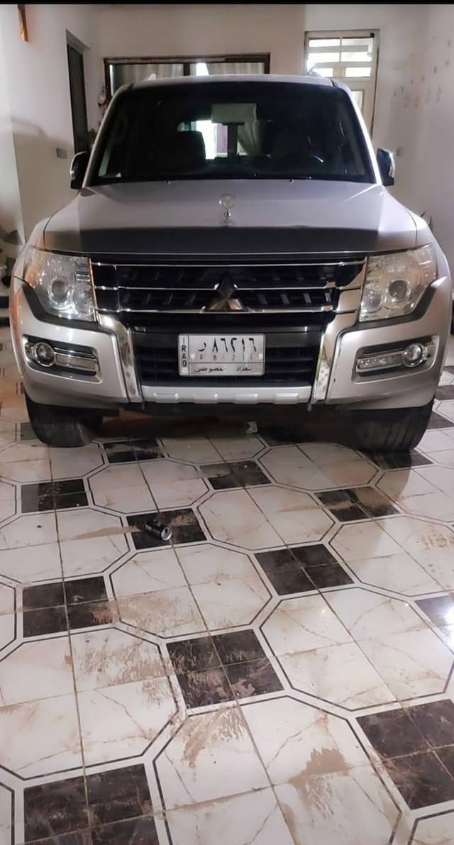 باجيرو 2020 كويتي سيارة كفالة جديده ماشيه 123 العنوان الديوانية الحمزه الشرقي السعر 235 وبيها مجال الشراي الاتصال على الرقم ***********
