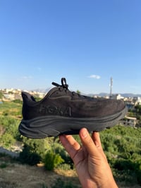 هوكا كليفتون10 • مقاس ٤٤ • نظيفة
