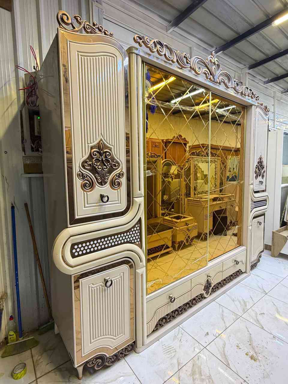 غرفة🧿 🧿   نوم مستخدمة نضافة 80‎%‎
عددالقطع 9
شغل ثقيل
كوالتي عالي 
ملكي 
سعرها مليون و250/مليون و100 
شد و نقل داخل بغداد مجاني


**إذا كنت صاحب هذا الإعلان وتريد حذفه لأي سبب، رجاءا أرسل رسالة إلى الدعم الفني**