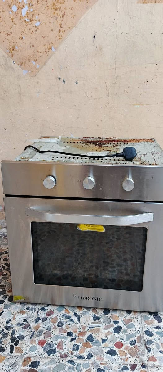 طباخ غاز بلتن نظيف مستخدم فترة قليلة للبيع مواصفات عالية للتواصل على الرقم التالي ***********واتساب
