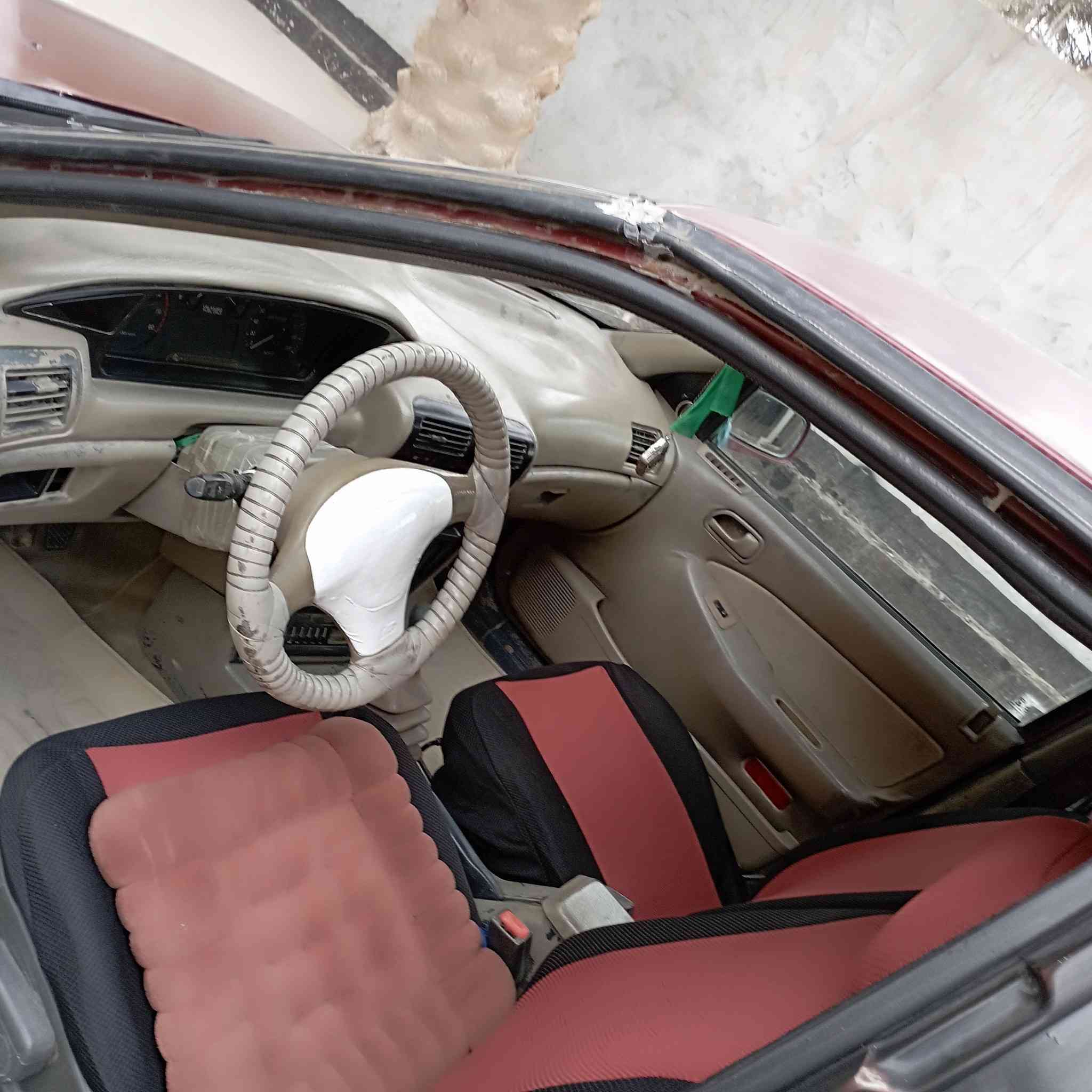 سلام عليكم كيا سيفيا 93 رقم بابل. محرك وكير وحداديه مكفولات  السعر 32 وبيه مجال *********** الحمزه الغربي
