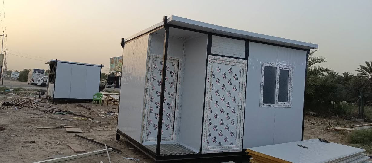 معمل كرفانات السدرة لتجهيز كافه أنواع الكرفانات والدور الجاهزه شغل ممتاز العنوان طريق حله بغداد قرب سيطره الآثار ويوجد توصيل لكافة المحافظات للاتصال ***********//***********0
