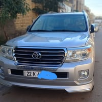 لاندكروزر ٢٠١٣ نظيفة ومكفولة من الصبغ  للتواصل مع صاحب السيارة  الاتصا...