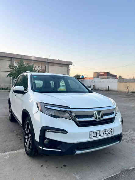 السلام عليكم 
هوندا بايلوت ياباني ٢٠٢٢  ٧راكب 
تورنك  أعلى المواصفات   

المواصفات:
١-رادار امامي جانبي(نقطة عمياء) وخلفي 
٢-ترحيب ودخول ذكي 
٣-سويج بصمة وتشغيل عن بعد 
٤-لايت زينون ذكي وبلاجكتورات ضباب 
٥-محرك ٣ونص ٦ سلندر المرغوب 
٦-اشاير بالمري 
٧-كشنات جلد وكهرب ٨حركات وتخرين ٣اوضاع ميموري وتدفئة كشنات 
٨-٣اوضاع قيادة ايكو وسبورت وثلجي
٩-تحديد مسار ذكي وياخطوط الشارع 
١٠-نقاط عمياء وكامرة ذكية ٣ وضعيات دوارة 
١١-مثبت سرعة كروز عادي وذكي 
١٢-شاشة جبيرة ١٠انج وتدعم ايفون واندرويد 
١٣-منافذ usb و typec امامي ومقاعد الخلف والمقاعد الاخيرة 
١٤-تبريد ثلج بيانو ٣ قطع امامي ومقاعد الخلفية ومقاعد ال٧ راكب 
وشاشة تحكم خلفي 
١٥-صندوق ذكي شفط 
١٦-كير دكم المرغوب 
١٧-مراية ذكية تعيتم ذاتي 
١٨-ستيرن فول تحكمات وشفتات سرعة ٩نمر 
١٩-مساند جانبية شركة جلد 
٢٠-بردات بلادي جوم الخلف شركة هوندا سلايد داخل البوب
٠
٢١-داخل جلد بيجي ودشبول جلد اصلي شركة 
٢٢-سيارة عزلها عالمي١٠٠% وحيف ماكو 
٢٣-سبير وعدة كامل
حادث بسيط جدا ايرباك دركه فقط
بغداد بأسمي
ماشيه 51 الف كيلو متر

مكان السيارة بغداد
السعر٢٥٦$ 
التواصل  
***********
