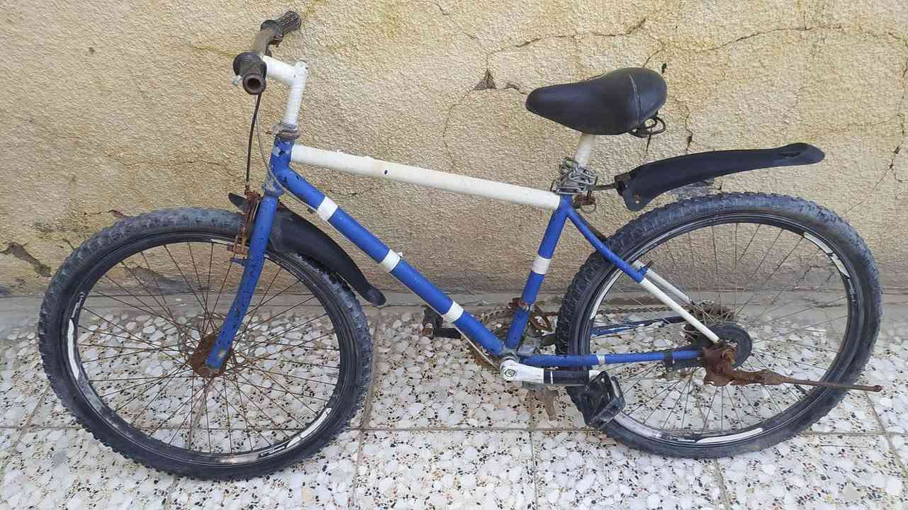 الواحد ب15 والباسكل الوردي ب25


**إذا كنت صاحب هذا الإعلان وتريد حذفه لأي سبب، رجاءا أرسل رسالة إلى الدعم الفني**