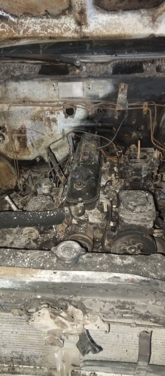 سلام عليكم بيكم للبيع المكينه ما بيها شي بس لايحته نار اشويه السعر 15اوبيها مجال المكان نجف الاشرف رقم نجف صدامي مداور ثاني يوم ***********
