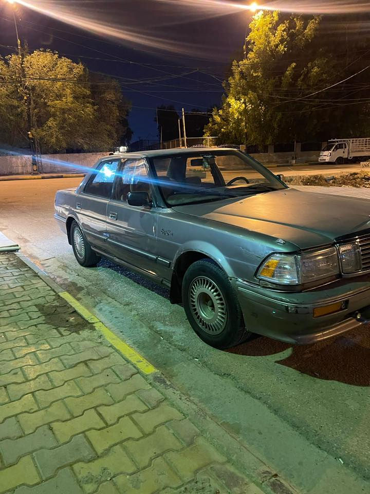 السلام عليكم من رخصة الادمن 
سيارة هارتوب 1991 لون ( رصاصي غير محدد) رقم ( بغداد) 
تحويل مباشر السيارة مكفولة من ضربة قوية عدا خياسات بسيطة بالدوسة والباب والباقي گشر مكفول البچم يرادله تطبيك فقط مكينة 2500 ديلكو بيه صوت خفيف الصبح فقط ثواني ويروح گير مكفول بطاين كلش نظيفة عدا بطانه العبري تخم تاير باتري جديد 
السعر  35 ورقة وبيها مجال بسيط حك الجية 
العنوان واسط 
رقم الهاتف : ***********
