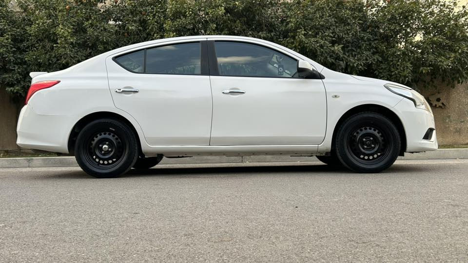 السلام عليكم
نيسان سني هندي موديل 2022 خليجيه بليتة زركة 

🔸استلام شركة زيرو 2 سويج

❇️استيراد شركة الق تاج البنوك

بيها نص الباب الامامي صبغ اثر طخة بسيطه
ومكانين بارد بسيط

ماشية 75 حقيقي

✅السنوية ما منتهية 2027
تريد تحويل او وكالة اني حاضر

✅الكير المكينه التبريد ثلج كله بلادي على وضع الشركة.
--------------------------
السياره نظيفه وحلوه وكاملة مابيها نقص كبات الشركة والسبير بعدهن بالصندوك على وضع الشركة 

وبالعافية عالياخذها

السعر 110 وبيها مجال قليل

📍مكاني بغداد/حي الجهاد
***********
