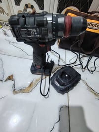 دريل للبيع اصلي يعني اصلي مريح بل عمل فتح وشد وهمر وامباكة يشتغل نضيف ...