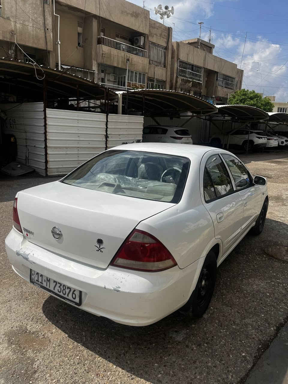 السلام عليكم سني موديل2012 السياره خير من الله كير مكينه كفاله السياره نضيفه بيها قطعتين صبغ موضحه بالسونار وبيها بارد قليل بالبنيد رقم بغداد السياره باسمي تحويل ثاني يوم السعر ١٠٠وبيها مجال بسيط الاتصال بالرقم ***********مكاني بغداد الاعضميه
