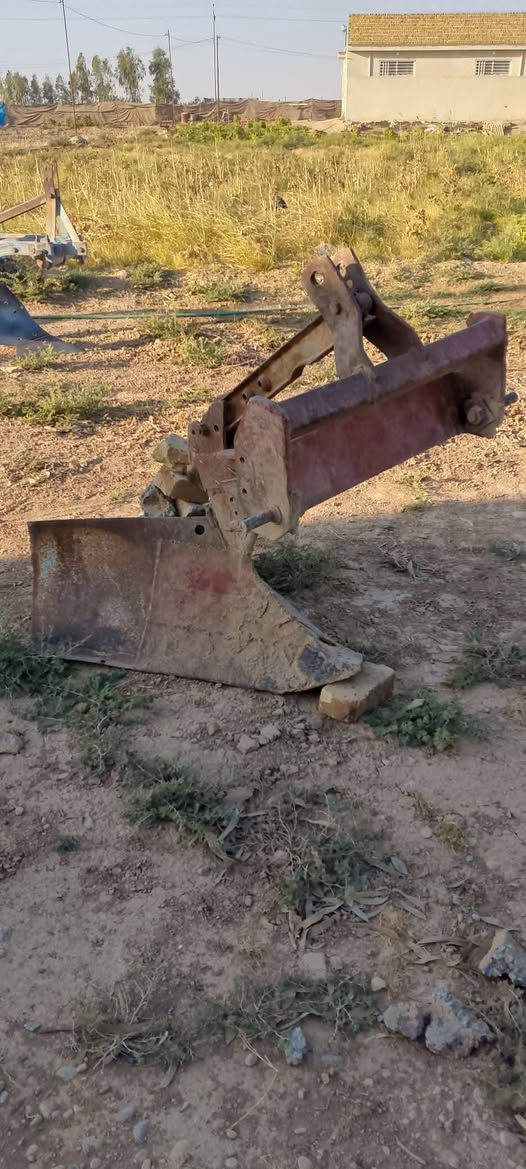 مكينة عنتر زيتور للبيع شغالة نكرة سلف ستيرن بور تايرات نظاف الملحقات دسك 16 صاج ألماني مع فدان البير تركي حجم 10 مع خرماشة مع ديجر صغير وديجر كبير المكان محافظة واسط قضاء بدرة للاستفسار الاتصال على الرقم ***********
