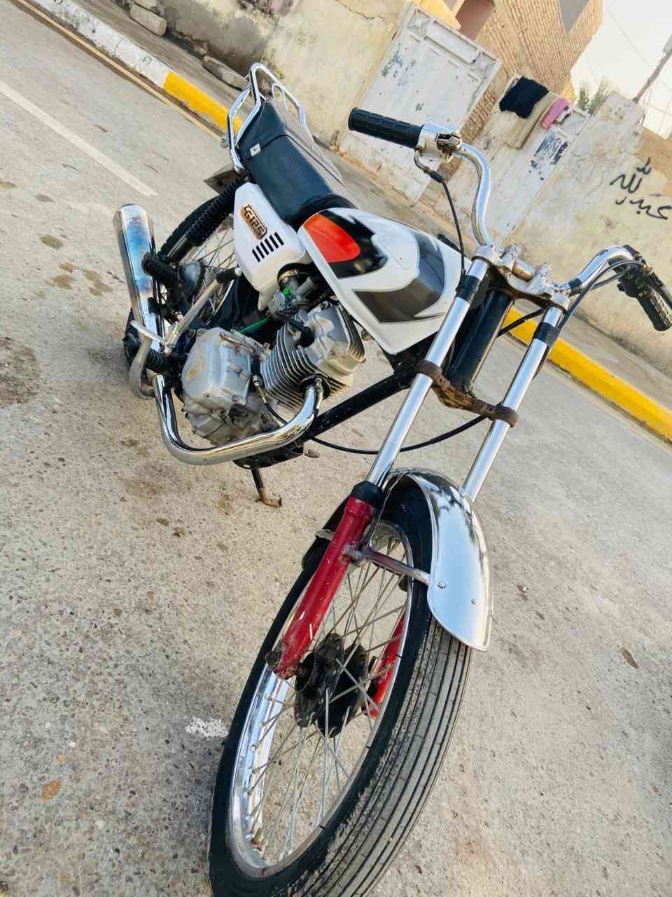 سلام عليكم
نامه موديل 2021
معمر جديد من كل النواحي 
مكاني بعقوبه ناحيه كنعان 
سعره ٣٥٠ بي مجال 

بس واتس***********
