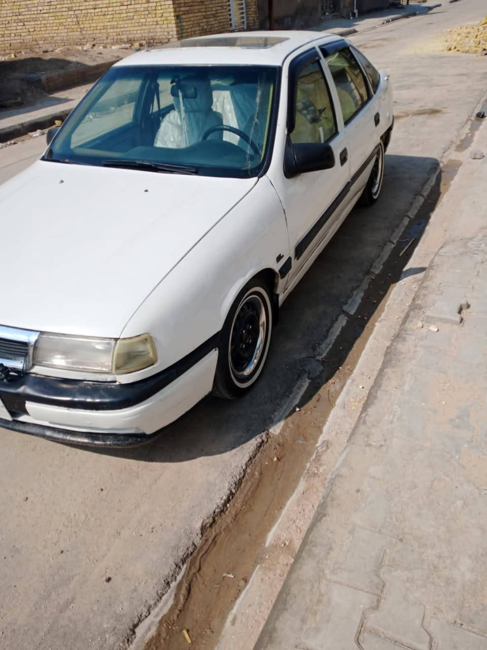 السلام عليكم ورحمة الله وبركاته، اوبل فكتره للبيع السياره كير ومحرك شرط وشرط مداور والباقي كوم حديد ما متواجد عل فيس *********** السعر ١٨
