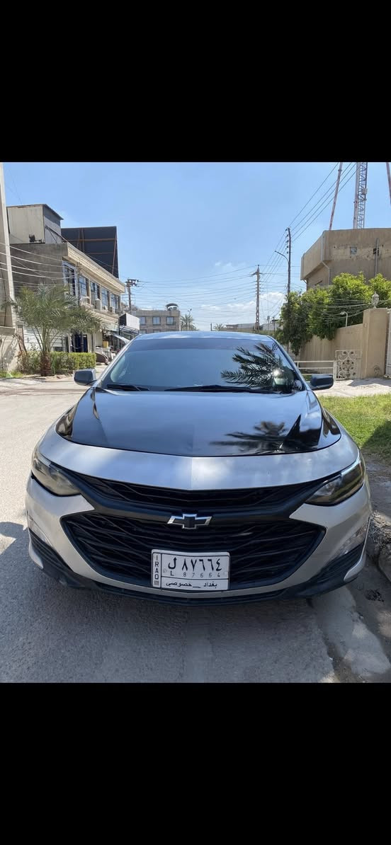 سلام عليكم
ماليبو 2020 رقم بغداد (معوقين) بعد 4اشهر تصير حرة 
المعوق بغداد موجود ويسوي وكالة عامة 
بيهة 3قطع صبغ بنيد وبابتين بدون لغد وشواصي 
كير محرك كلة مكفول 
تبريد ثلج 
السيارة ماشية 128الف كيلو 
مابيهة اي نقص كاملة مكملة 
والسيارة نضيفة حيل 
السعر 97وبيهة مجال بسيط 
مكاني بغداد الغزالية 
***********
