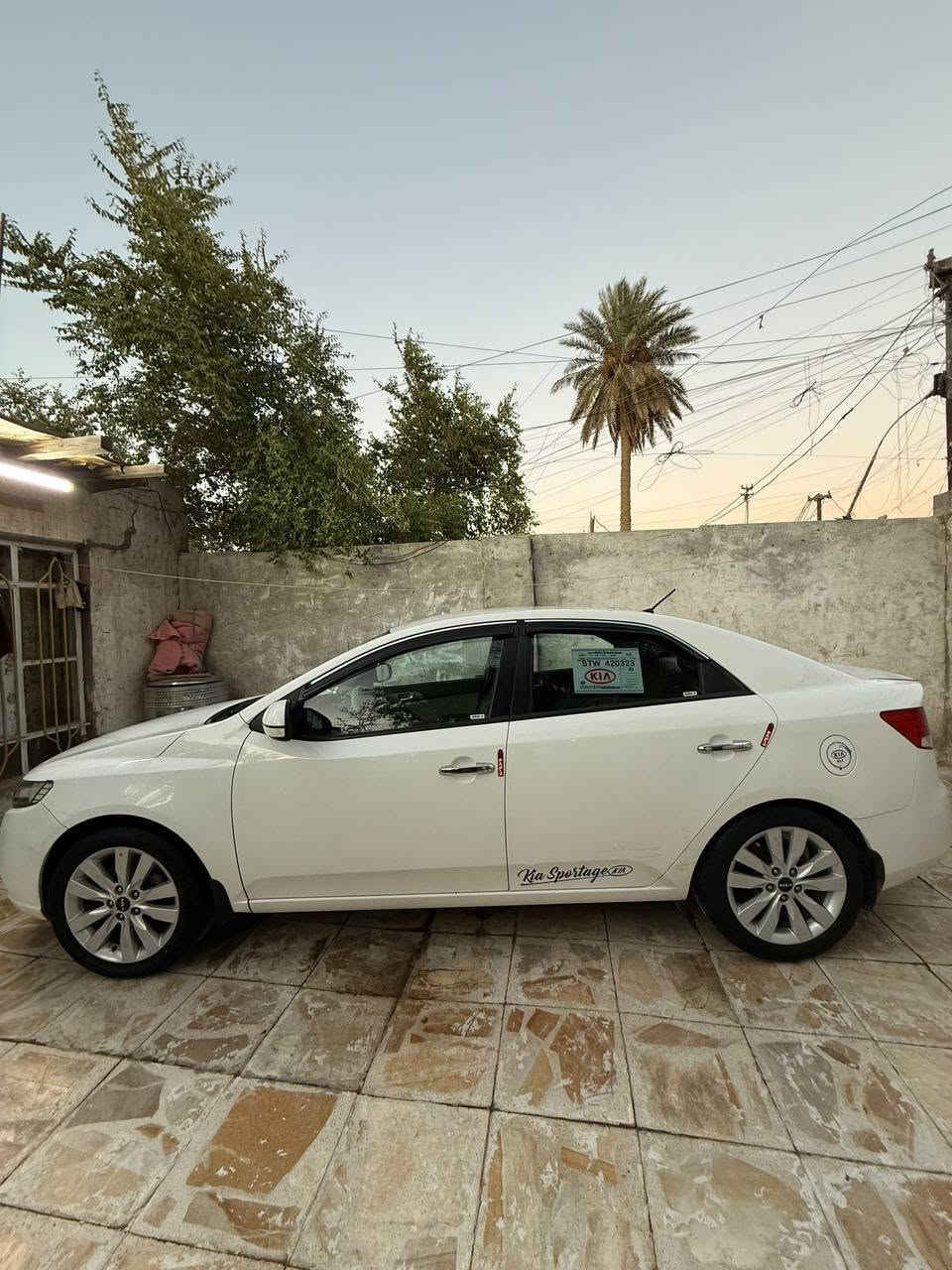 السلام عليكم گيا سيراتو 13 بغداد بأسمي الرقم الجديد تحويل موباشر فول عده البصمه والفتحه صبغ صفحه + بنيد + قبغ الصندوك تبديل نفس الون سياره جاهزه من گلشي 
السعر ( 88 ) وبيها مجال ( *********** ) مكاني بغداد
